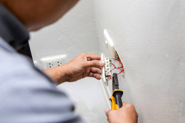 Best Affordable Emergency Electrician  in Gibbon, NE